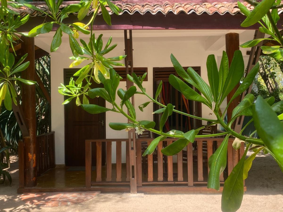 Ganesh Garden Beach Cabanas Tangalle Exterior foto